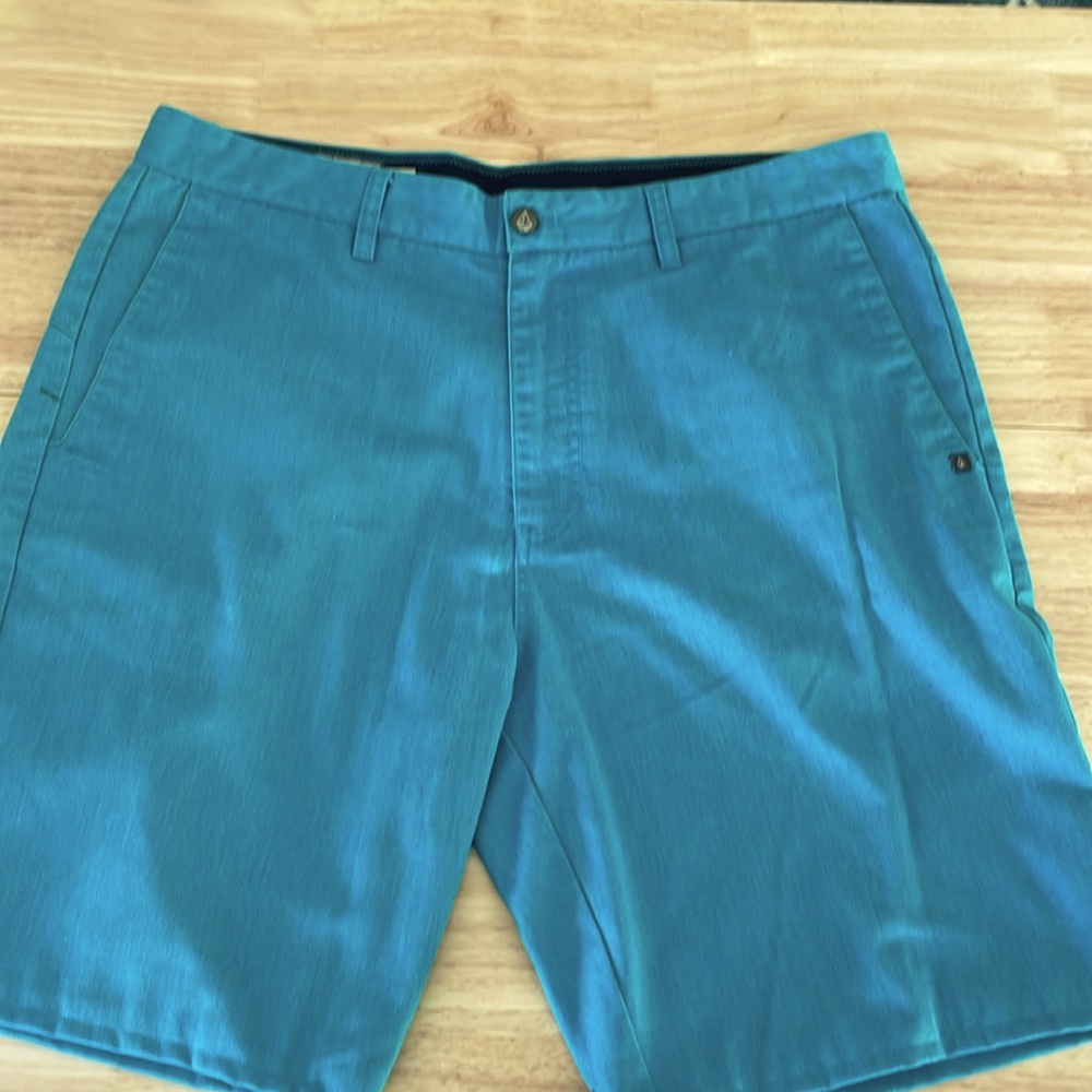 Volcom vmonty chinos size 36 blue
